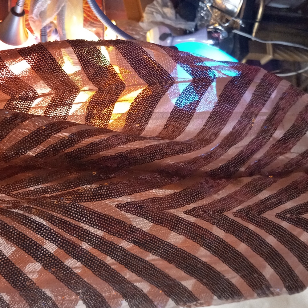 Gold (JLO Inspired) - Picture 4 of 4